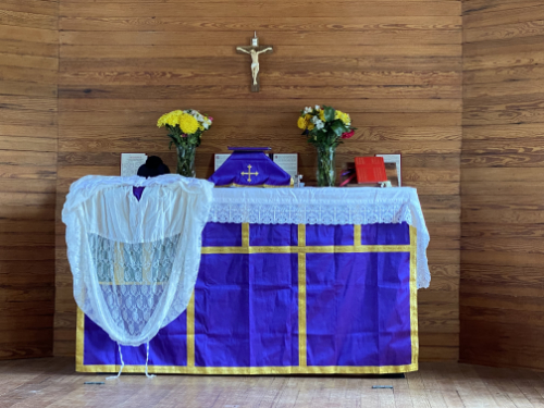 Traditional Latin Mass